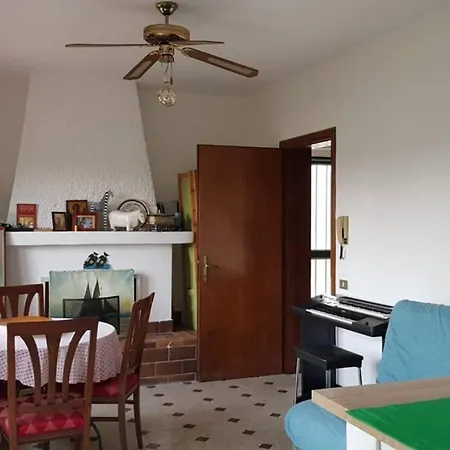 Holiday home Lovely Little Flat At 5min Walking To The Padenghe sul Garda