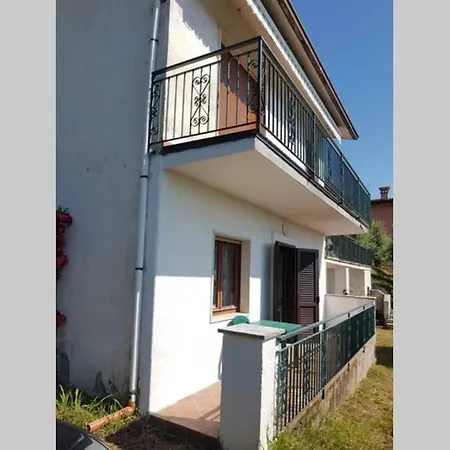 Lovely Little Flat At 5min Walking To The Сasa de vacaciones *